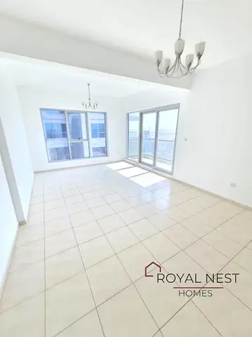Ready to Move | 4 CHQ'S | Family Living