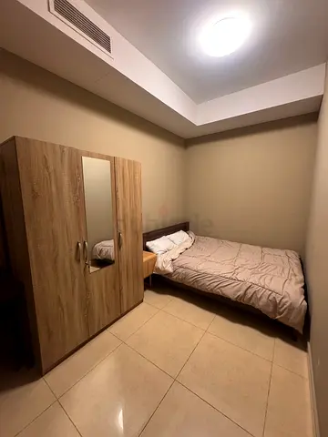NO COMMISSION - SEMI MASTER ROOM FOR MONTHLY RENT NEAR CIRCLE MALL IN DISTRICT 11