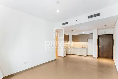 Ready to move in | Bright and Modern | Prime Location