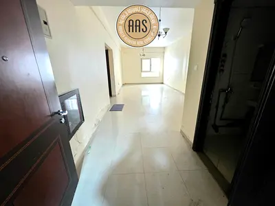 Huge apartments 1bhk with 2bathroom parking Rent 38k