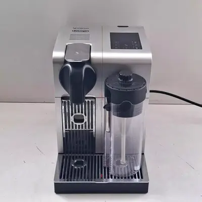 DeLonghi Lattissima Pro EN750MB Nespresso Capsule Coffee Machine with Built-in Milk Frother