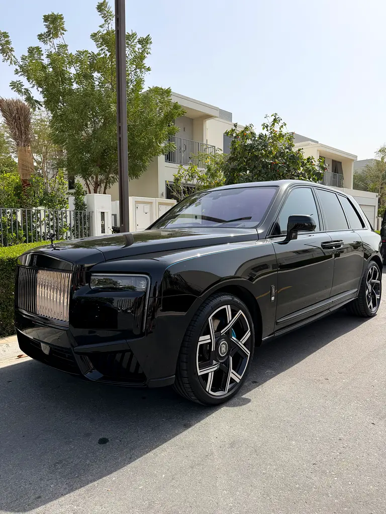 Rolls-Royce Cullinan 2026 — photo 1 of 11