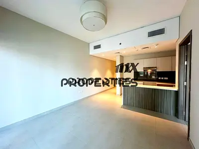 Stunning 1BR in SOL Avenue | Business Bay