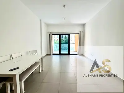 Lavish studio with balcony
