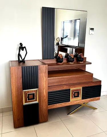 ELEGANT DESIGNER DRESSER WITH MIRROR