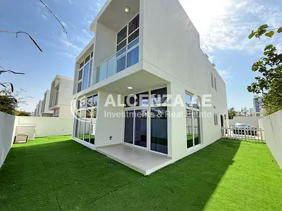 6 Bedroom + Maid's | L Shape Yard | Vacant July