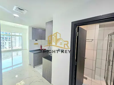 NO COMMISSION/ OPEN VIEW/ LAVISH STUDIO / 52K NEGOTIABLE