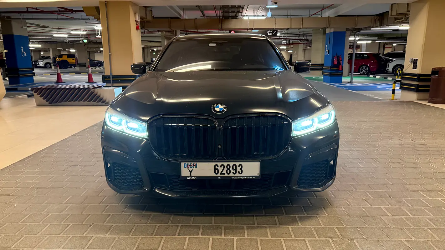 BMW 7-Series 2020 — photo 1 of 11