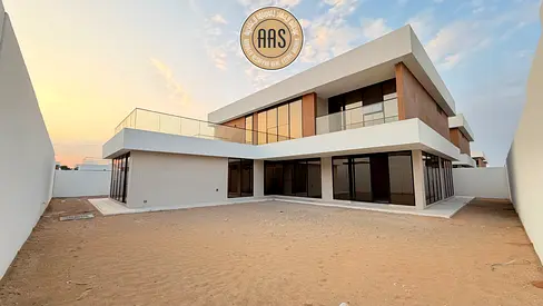 Luxury Elegant 5BR with Maid&driver rooms + wardrobes Parking
