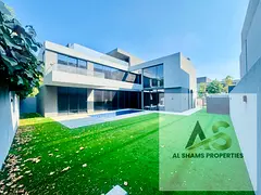 5BR Villa With Private Swimming Pool Gated Community