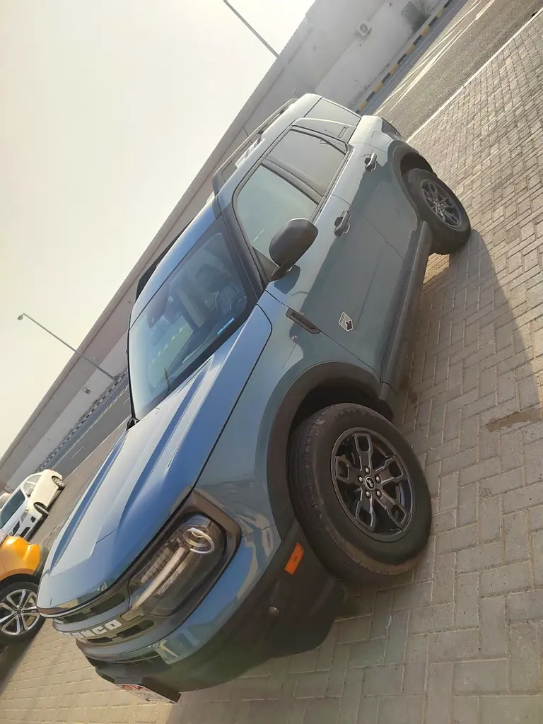 Ford Bronco 2022 — photo 1 of 12