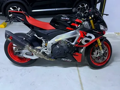Aprilia V4 1100 Factory amazing price low mileage many upgrades like New!