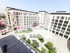 Elegant Studio Apartment with Outdoor Balcony Space