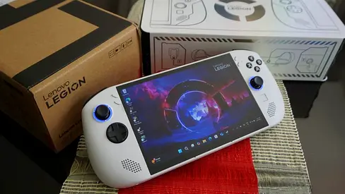 Lenovo Legion Go s handheld gaming PC - White (excellent condition)