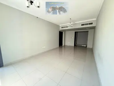 | باركينج مجاني | اول ساكن | ستور | نوافذ بانورامية |