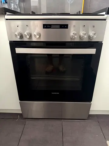 Siemens Built-in Electric Oven - Stainless Steel, Good Condition