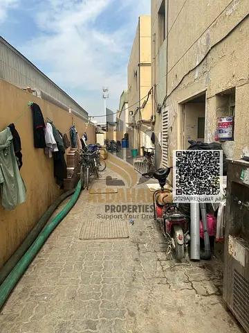 🏢 سكن عمال للإيجار/استثمار في الصناعية 6 | 80 غرفة | 2000 للغرفة