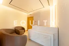 Vacant Now | Unfurnished Office | Lake View