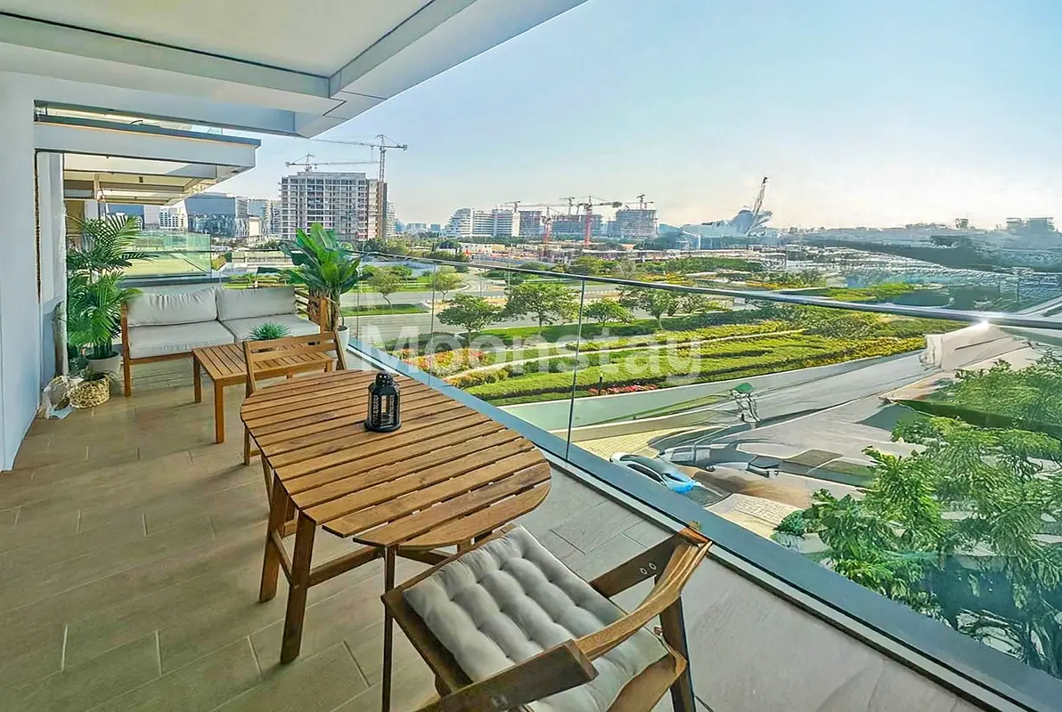 Luxury Living | Rented | Partial Sea View
