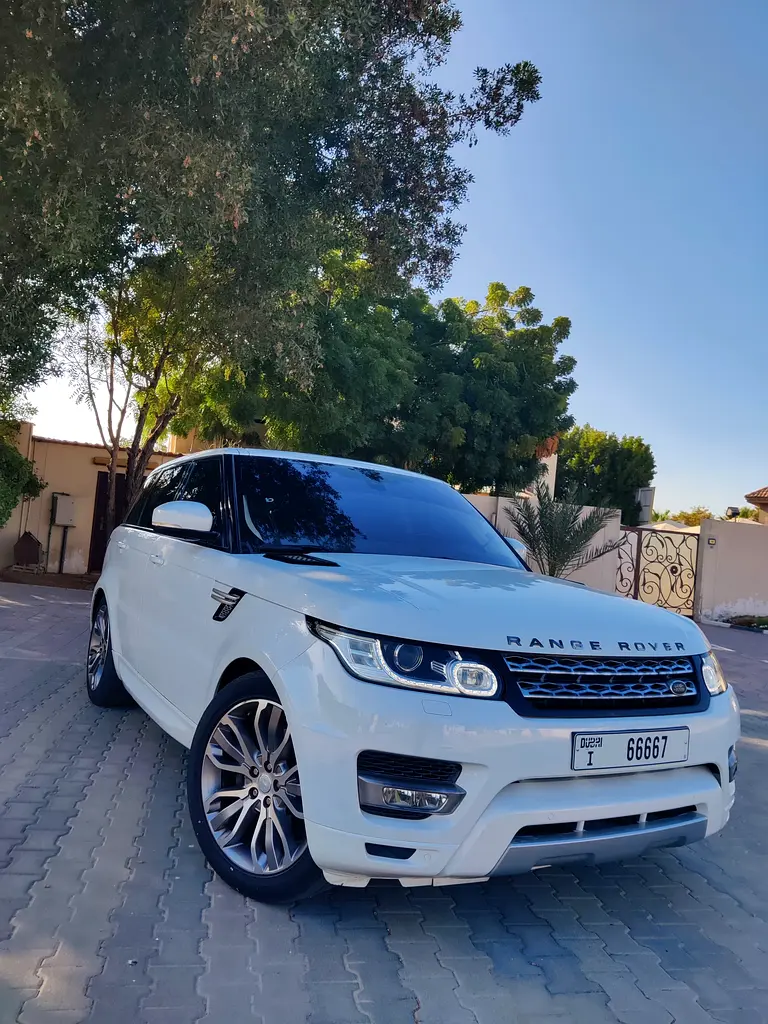 Land Rover Range Rover Sport 2016 — photo 1 of 8