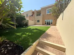 Al Reem 2 | 3BR Villa | On the Lake