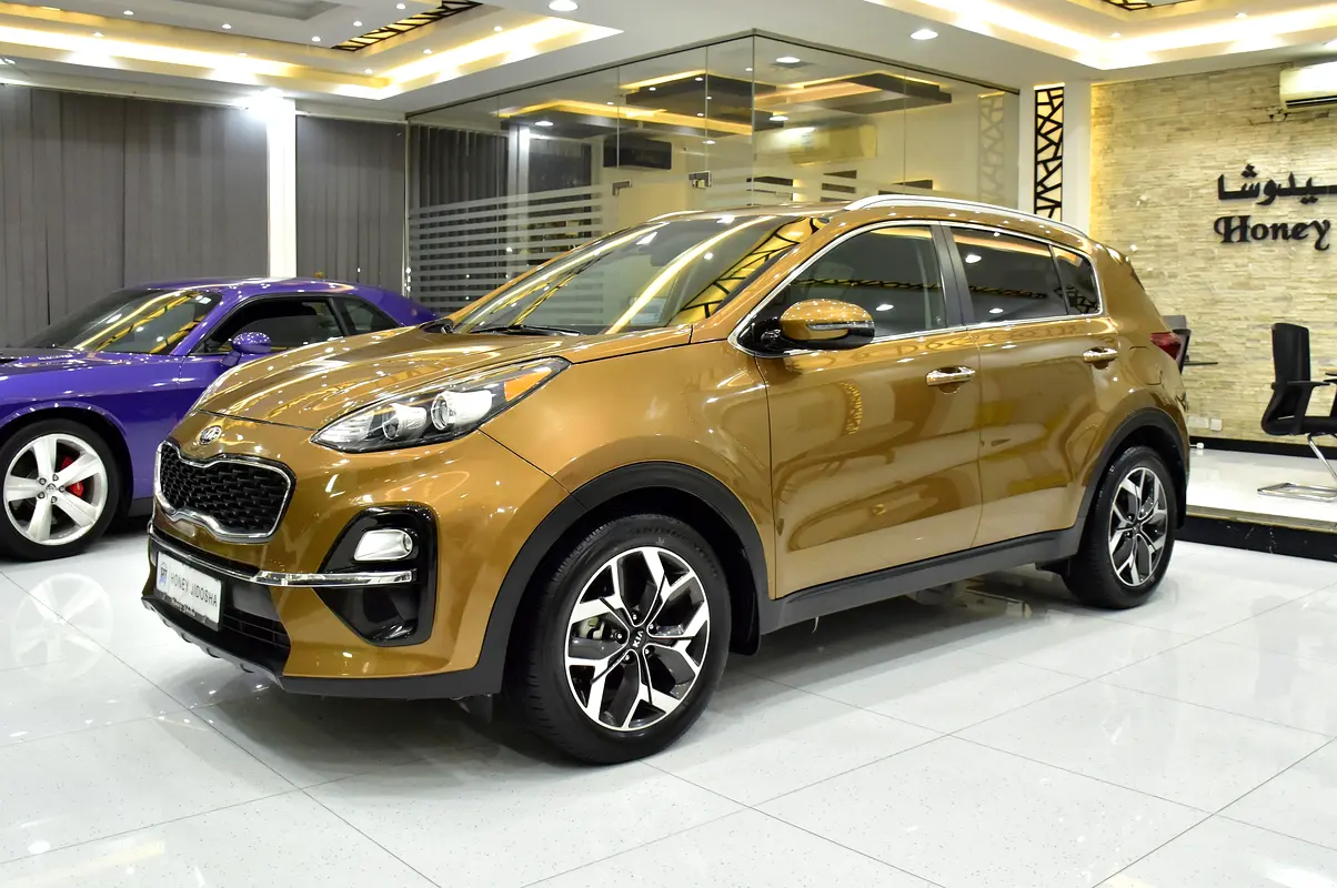Kia Sportage 2020 — photo 1 of 15