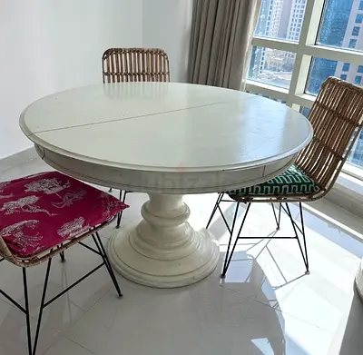 Solid Wood Extendable Dining Table + 4 Chairs