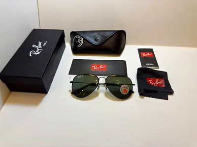 Ray Ban Aviator Sunglasses for men with Case and Accessories