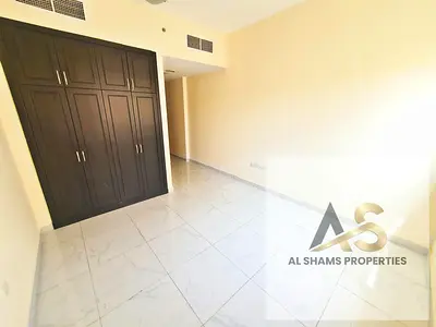 Spacious / Studio / Wardrobe / Parking