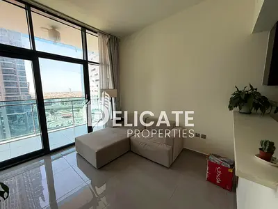 Fully furnished | Ready to Move | Prime Location