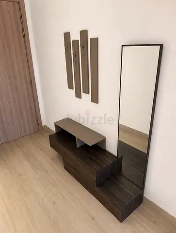 Shoe rack and mirror
