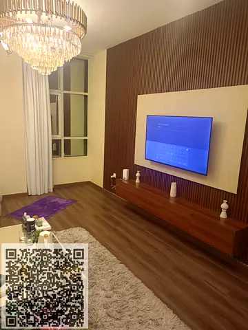 Furnished one-bedroom apartment in Orient Towers, first occupancy, monthly or daily rent, overlooking the creek in Ajman.