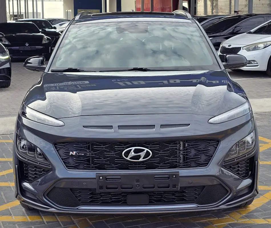 Hyundai Kona 2022 — photo 1 of 12