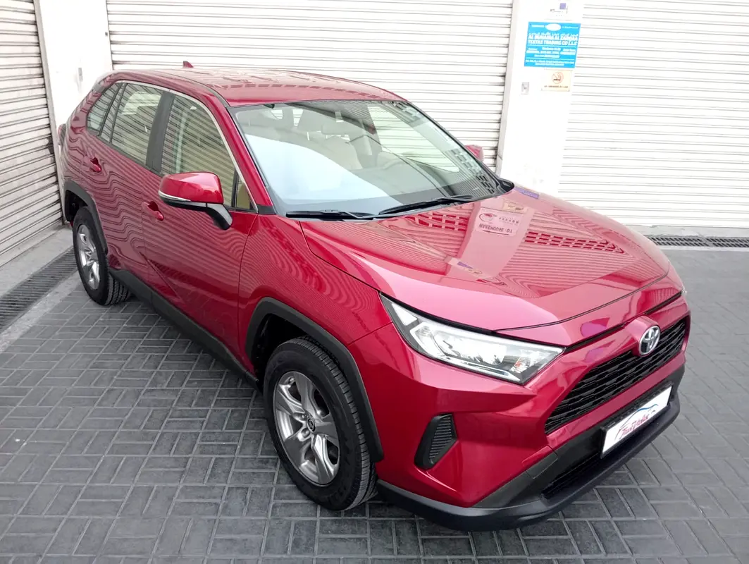 Toyota Rav 4 2022 — photo 1 of 19