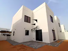 Single Row | End Unit | Next to Clubhouse