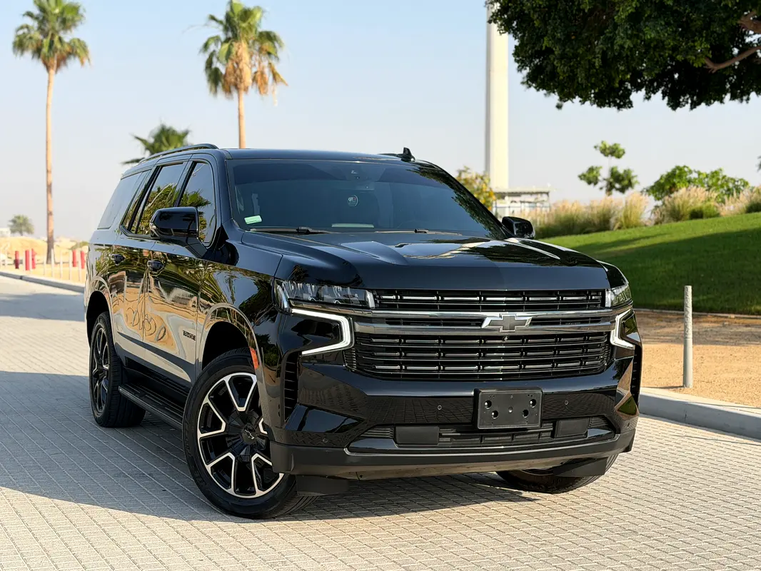 Chevrolet Tahoe 2022 — photo 1 of 20