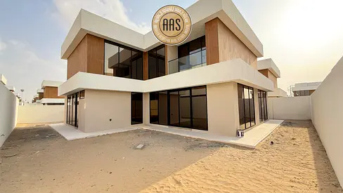 Elegant Modern 4BR Villa with maidroom For Rent in Garden City