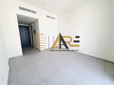 Luxurious studio available with cheap rent.
