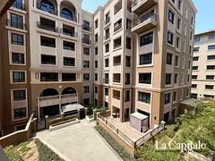 CORNER LAYOUT | WELL-MAINTAINED | READY TO MOVE