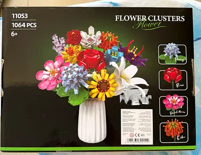 Lego type flower set