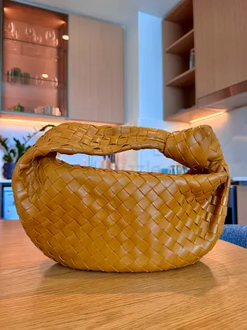 ORIGINALBottega Veneta Small Jodie