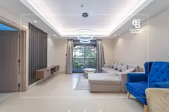 Upgraded l Fully Furnished l Prime Location
