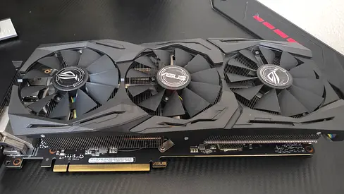 ASUS ROG STRIX- GTX1070Ti-8GB + FREE Nvidea Quadro 4000.