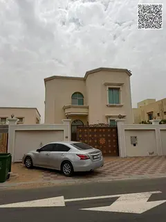 Luxury villa for rent, spacious area, yard, prime location