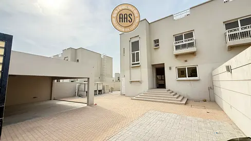 Luxury 3BR Villa with Maidroom+ wardrobes For Rent In Barashi