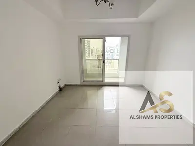 LAST UNIT VACANT GET BIG STUDIO WITH BALCONY