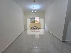 2BHK Near Pond park With 3Bath &amp; Parking