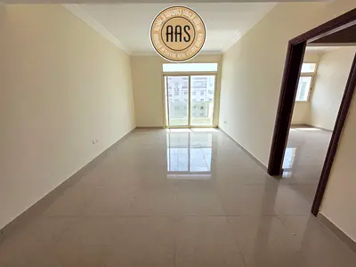 Like New 1bhk apartments with balcony 2bathroom wardrobe parking family building Rent 39k