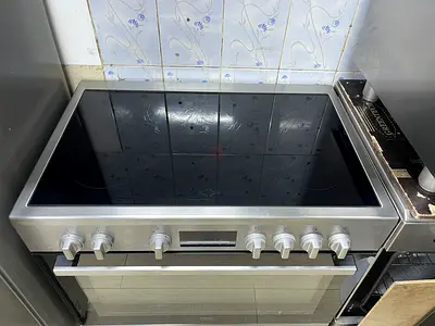 Beko brand like new Electric cooker new model free delivery installation with warranty 90/60cm