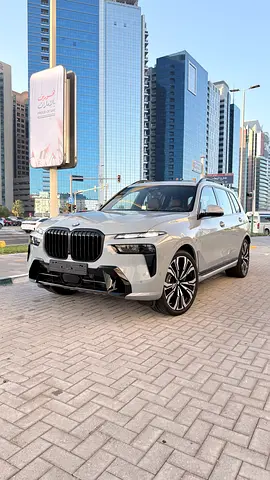2026 BMW X7 缩略图 2